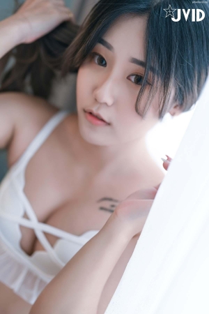 JVID-Waiting-for-you-naked-on-the-bed-韩棠-029